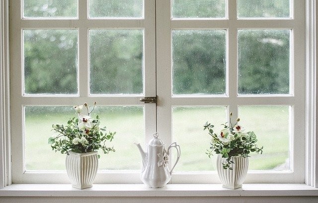 Comment bien choisir ses fenêtres en simple vitrage ?
